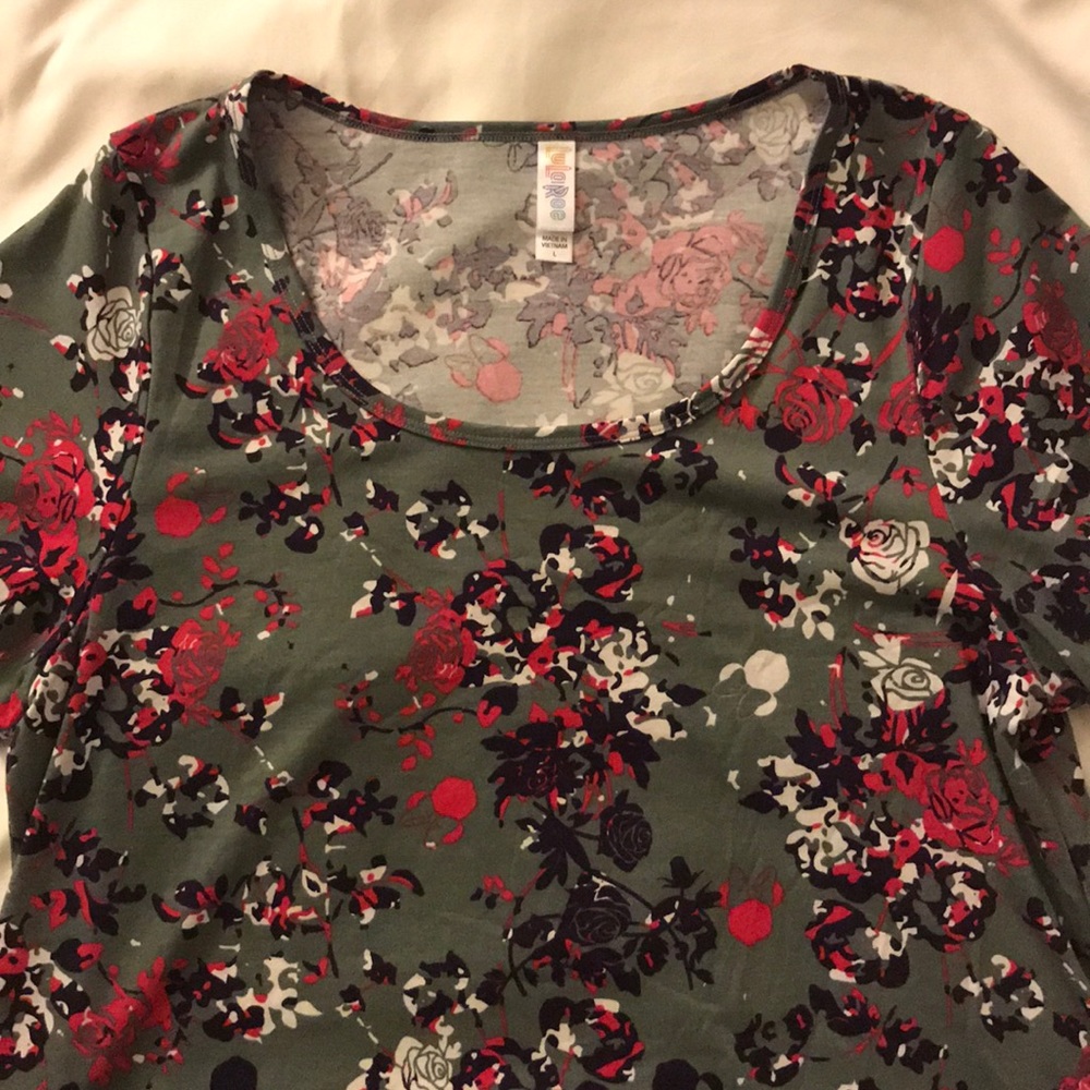 LulaRoe Disney Classic Tee - Minnie and Roses